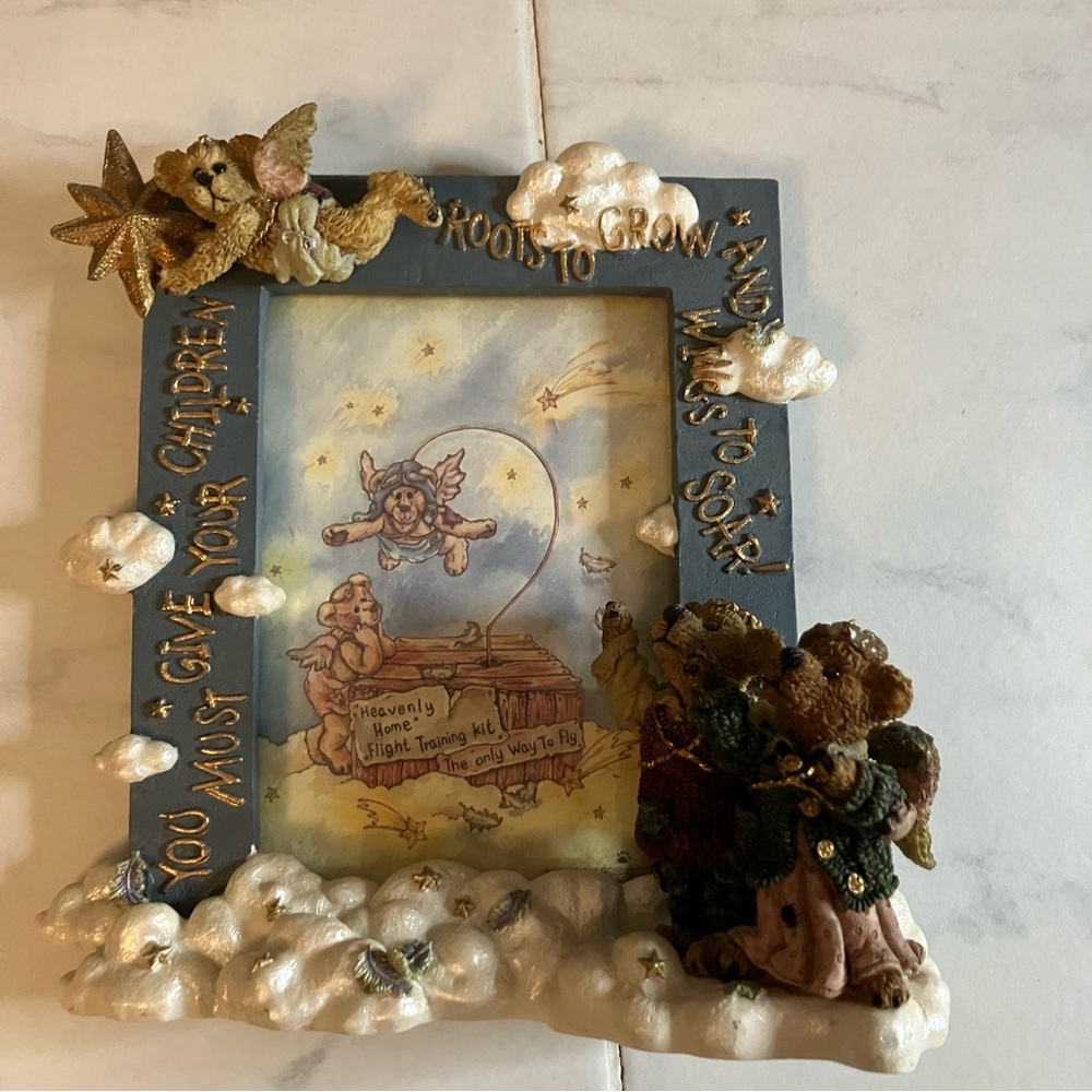 Boyd’s bears & friends Decorative Angel Picture Frame.  “Wings to soar”